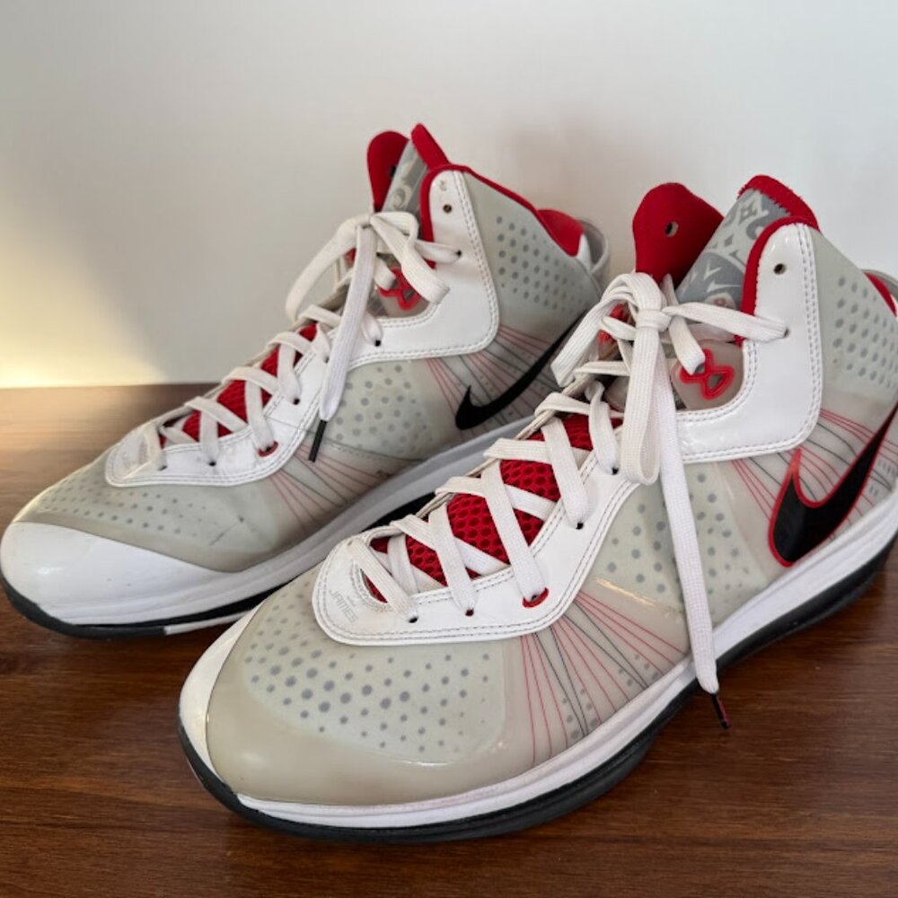 Nike LeBron 8 White Red Black Size 13 High Top Basketball Retro Sneakers - Picture 2 of 12